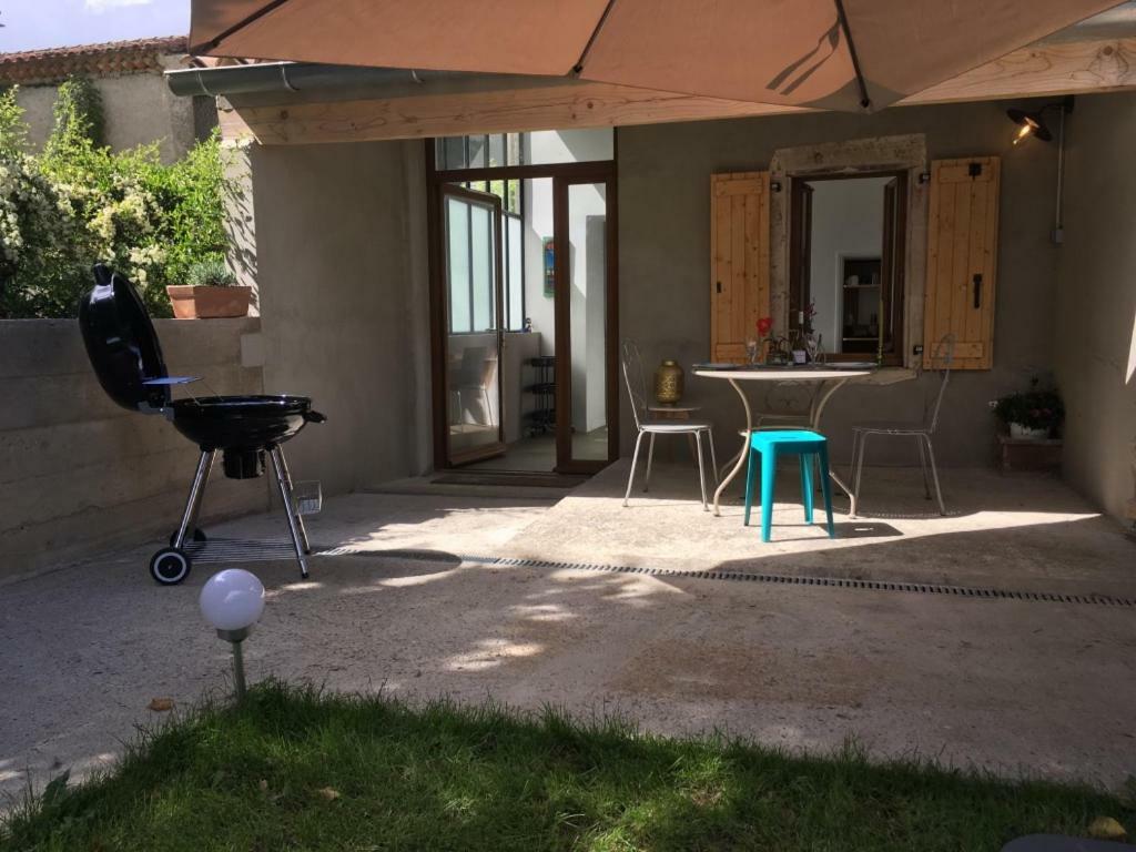 Gites Oustaou de Bourboul Grospierres Extérieur photo